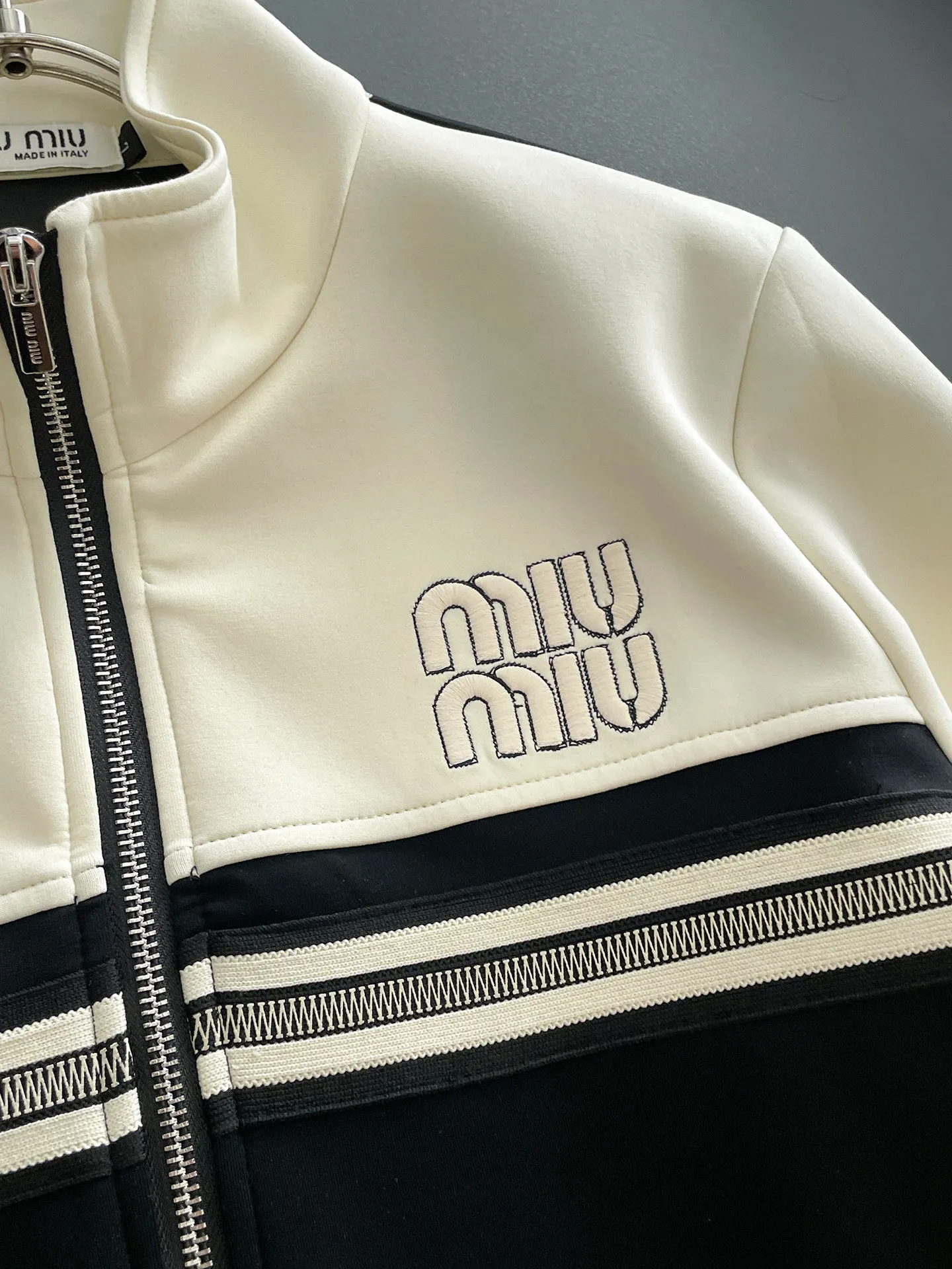 miumiu 2026New Arrival Same Style ，Breathable ！ ！ ， ！ Premium ！ Wear-Resistant， Sizes M-3XL