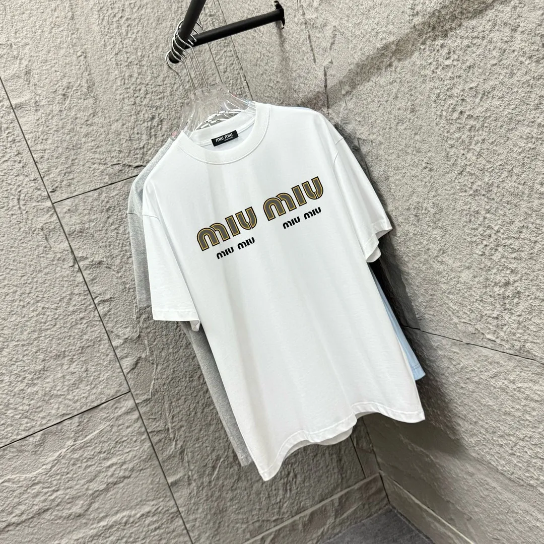 Miu Miu*2025 New Arrival T miu logo Same Style ：Black White Size： S （90-130 ） M （120-150 ） L （140-165 ） XL （160-180 ） XXL （180-210 ）