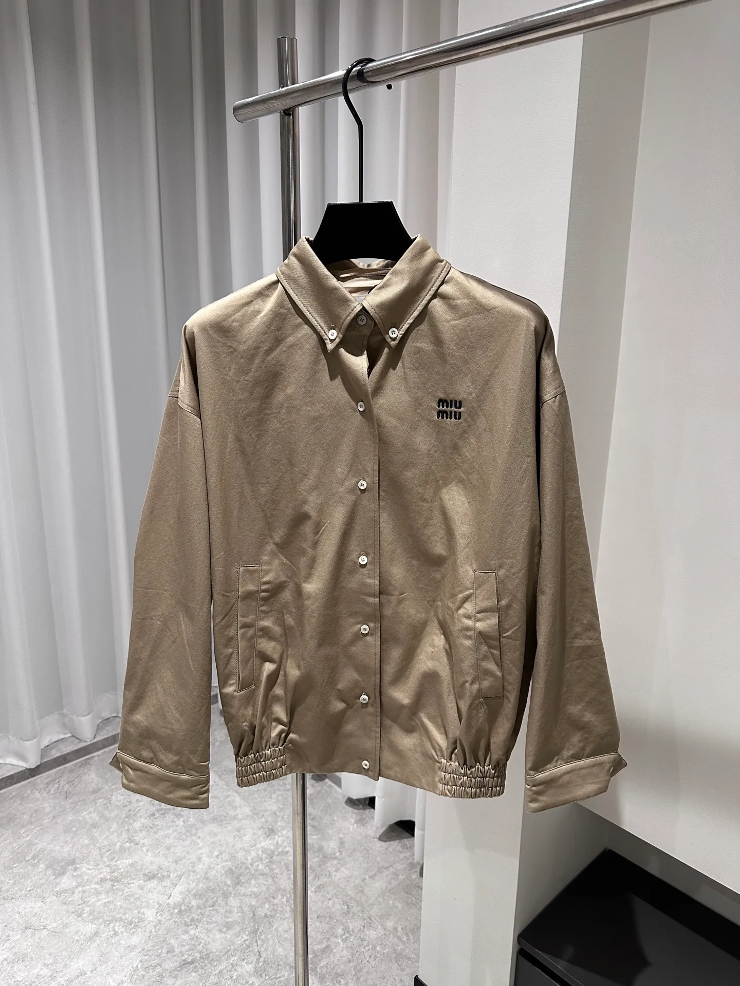 Miu Miu Khaki Miu Miu Classic 1： Miu Miu 2: 3: 4: Size：M-3XL