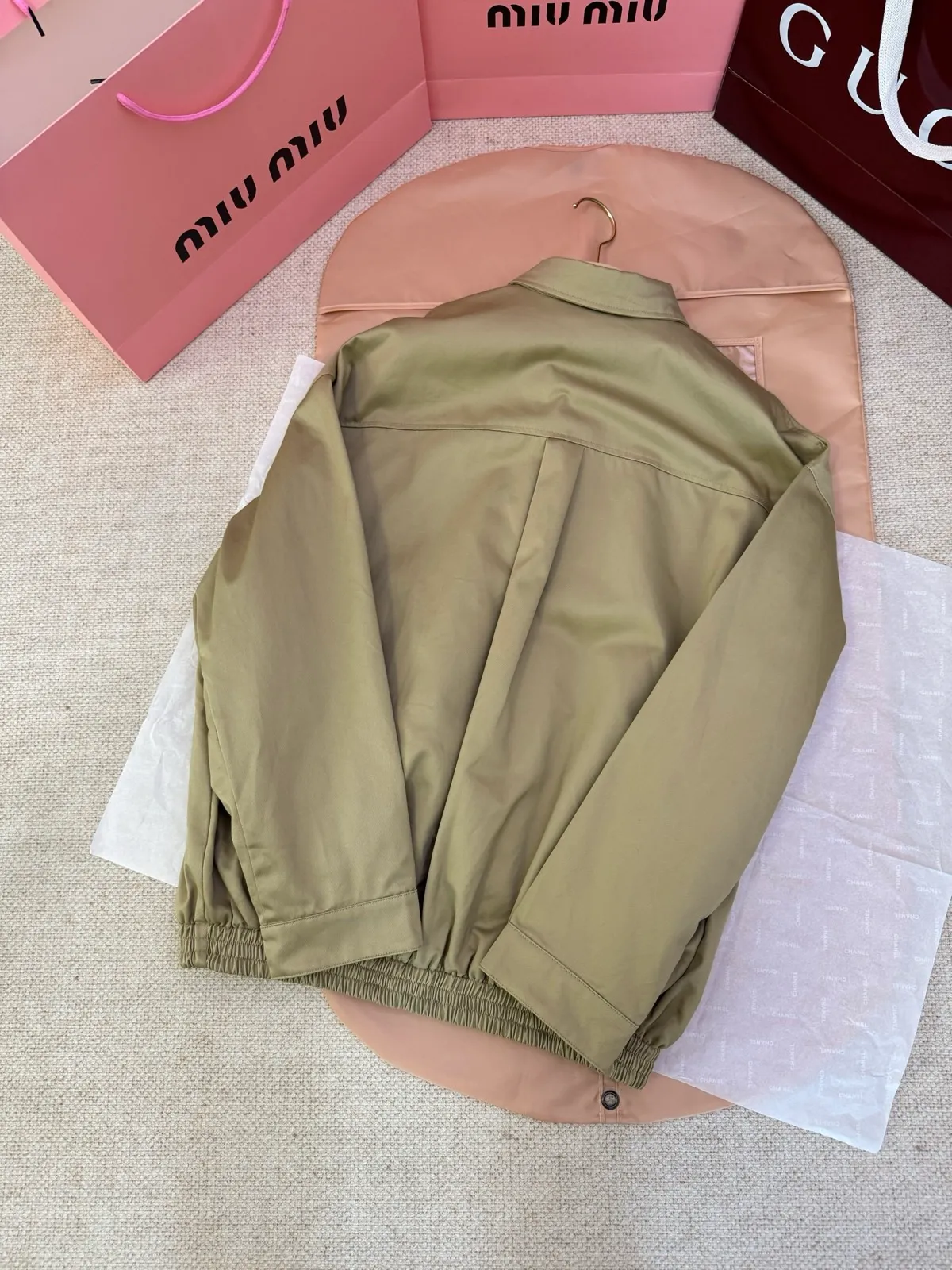 Miu Miu Khaki Miu Miu Classic 1： Miu Miu 2: 3: 4: Size：M-3XL