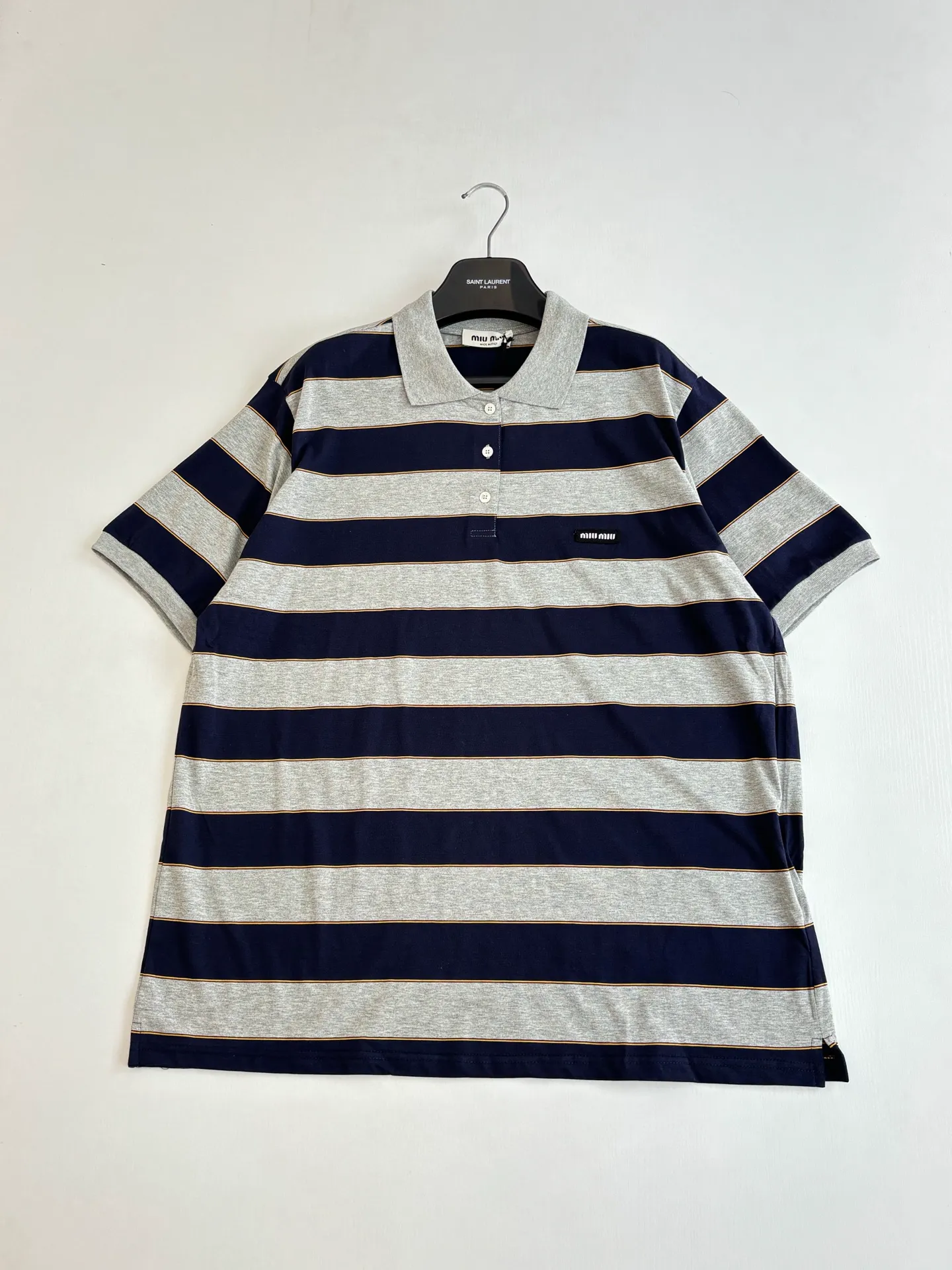 Miu Mi*/ SS 26 Po Lo 、 、 ， ， ， White ， ， ， 。 Size：S/M/L/XL