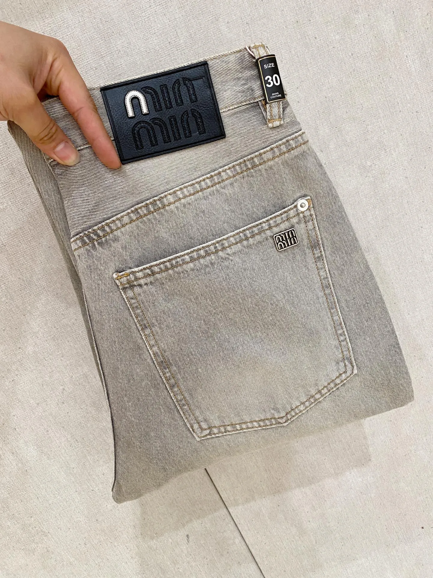 MIUMIU 2026 ！ ， ， ！ ， ， Breathable ， logo ， 。 ， ！ 。Sizes：M-2XL