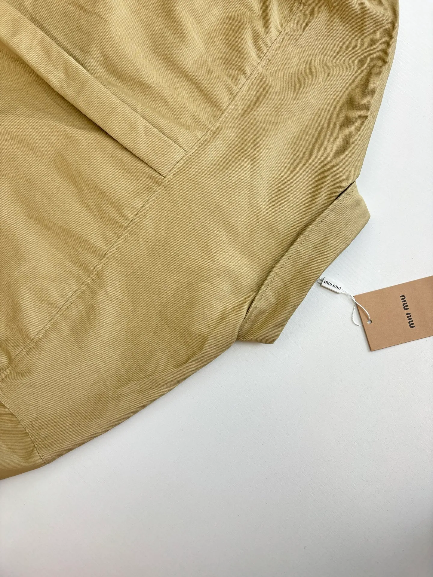 Miu Miu Khaki Miu Miu Classic 1： Miu Miu 2: 3: 4: Size：M-3XL