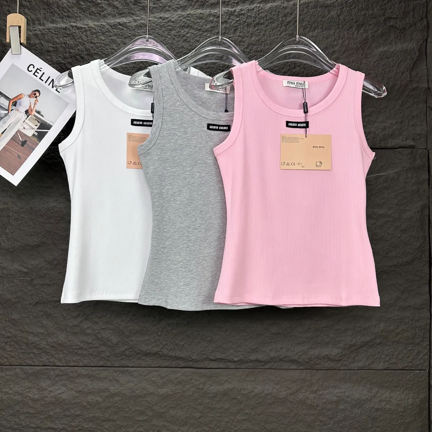 P90 MIU MIU 2026New Arrival 🔥 🔥 🔥 Same Style Quality😘😘 300 Versatile 👍 ：White、Gray、Pink Size：S、M、L