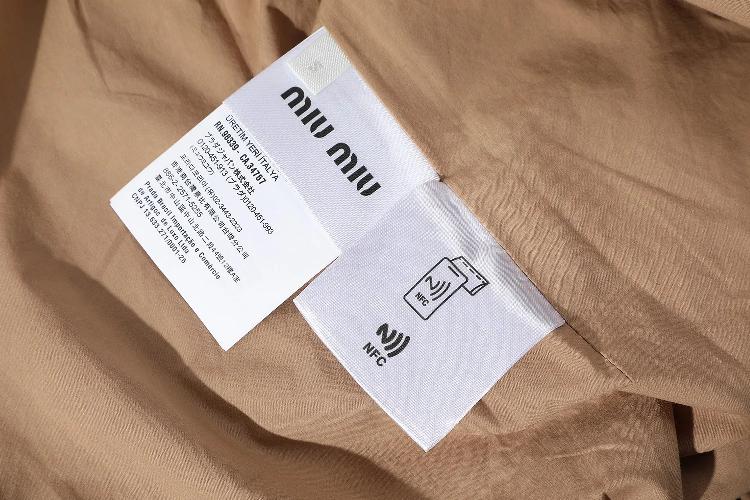 Miu Miu 24SS 22,300 ， ， ， ， 1：1 ， 1：1 ， ， 。 ， ， ， 。 ， ， Same Style ， ， ， ， Same Style。 Size:S-M-L