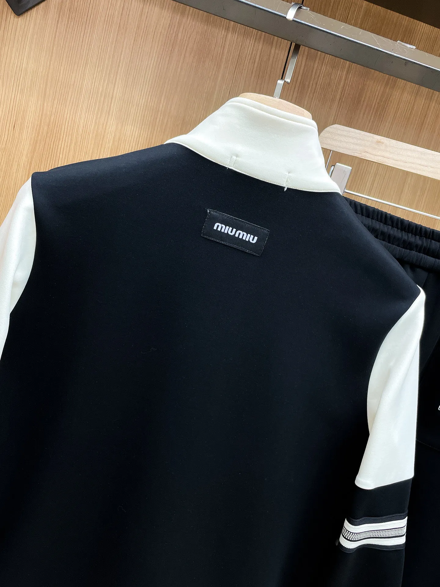 miumiu 2026New Arrival Same Style ，Breathable ！ ！ ， ！ Premium ！ Wear-Resistant， Sizes M-3XL