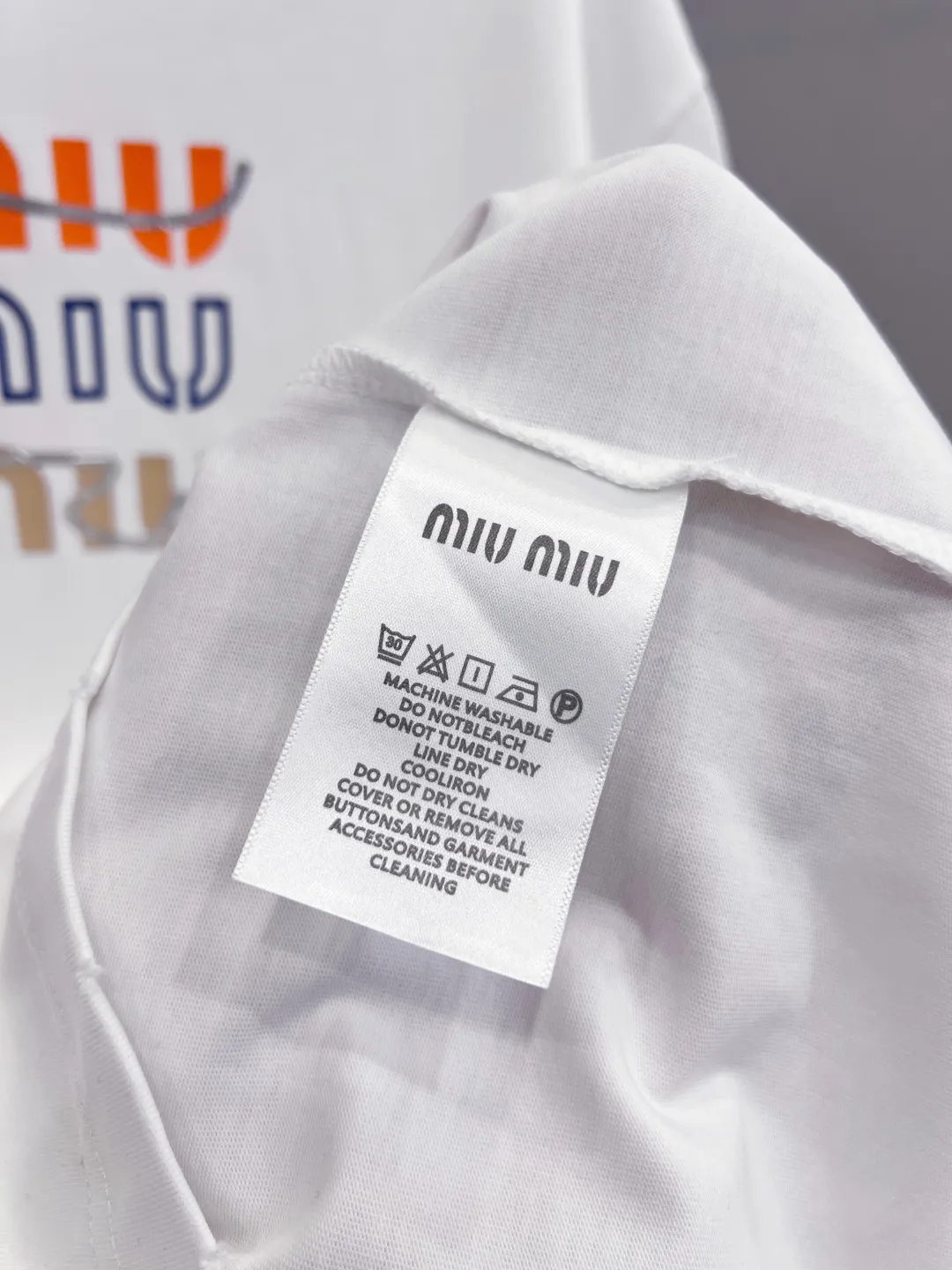 miumiu 2026SS New Arrival T ， ， ！ ， ， ，Classic logo ， ， Same Style。Sizes S-XXL