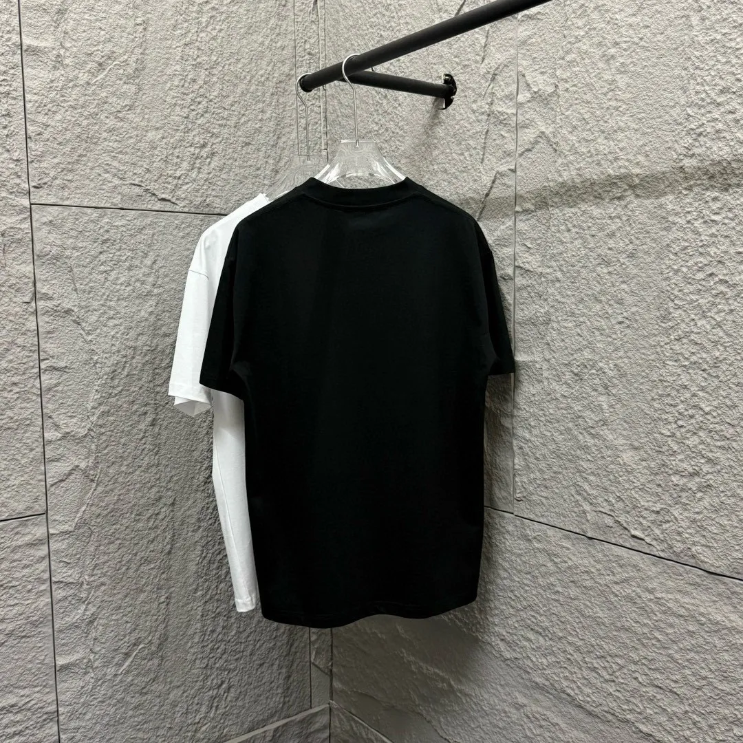 Miu Miu*2025 New Arrival T miu logo 300 Same Style ：Black White Size： S （90-130 ） M （120-150 ） L （140-165 ） XL （160-180 ） XXL （180-210 ）