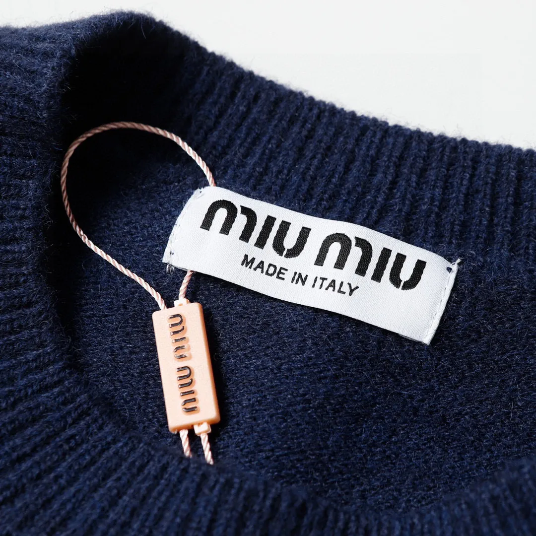 miumiu/ 24fw 16,200 ， 60% Blue， ， ， 3 。 ， ， ， ， 。 Versatile， ， 。 Size：S M L