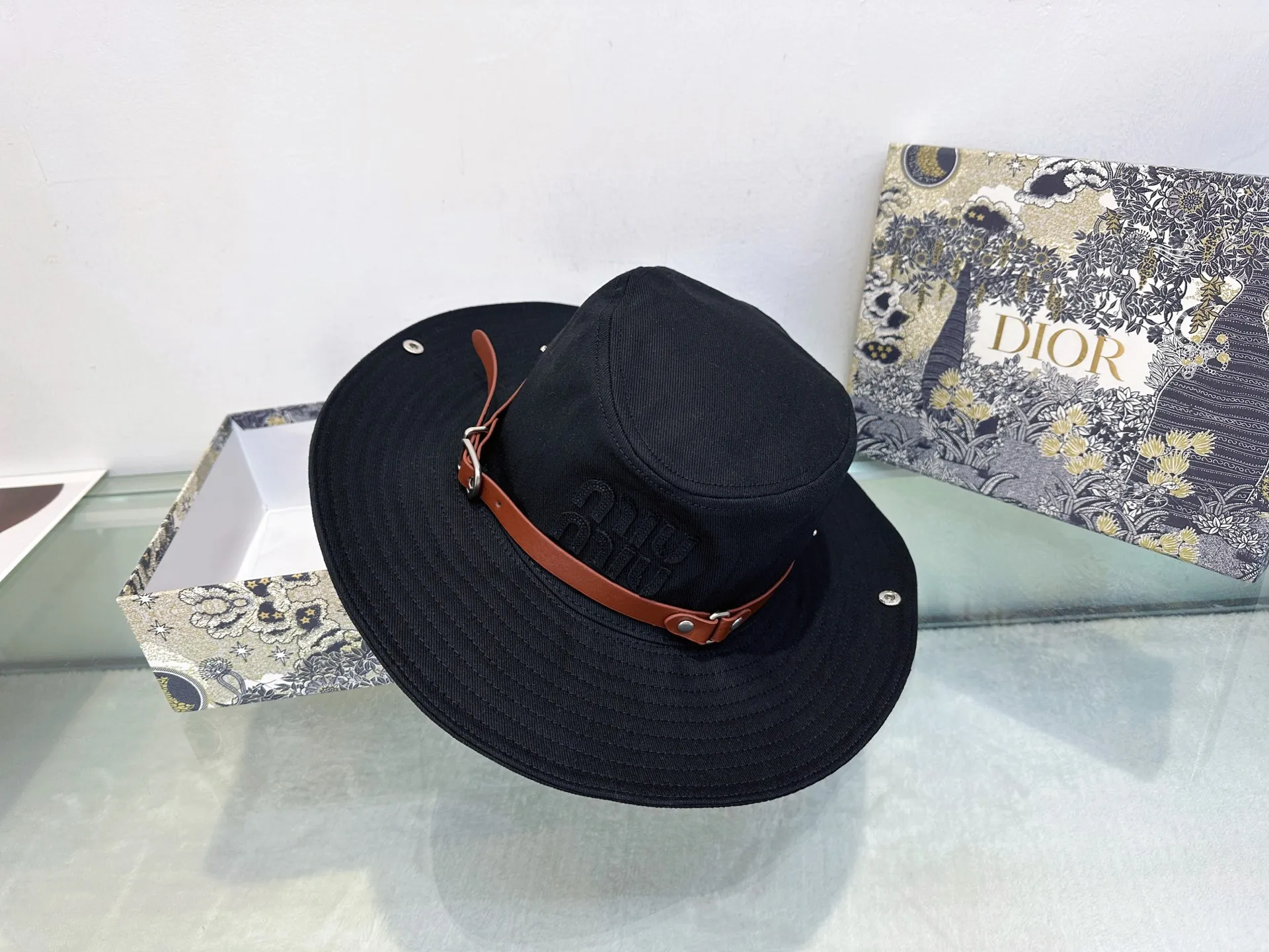 𝐌𝐢𝐮𝐦𝐢𝐮 New Arrival P 85