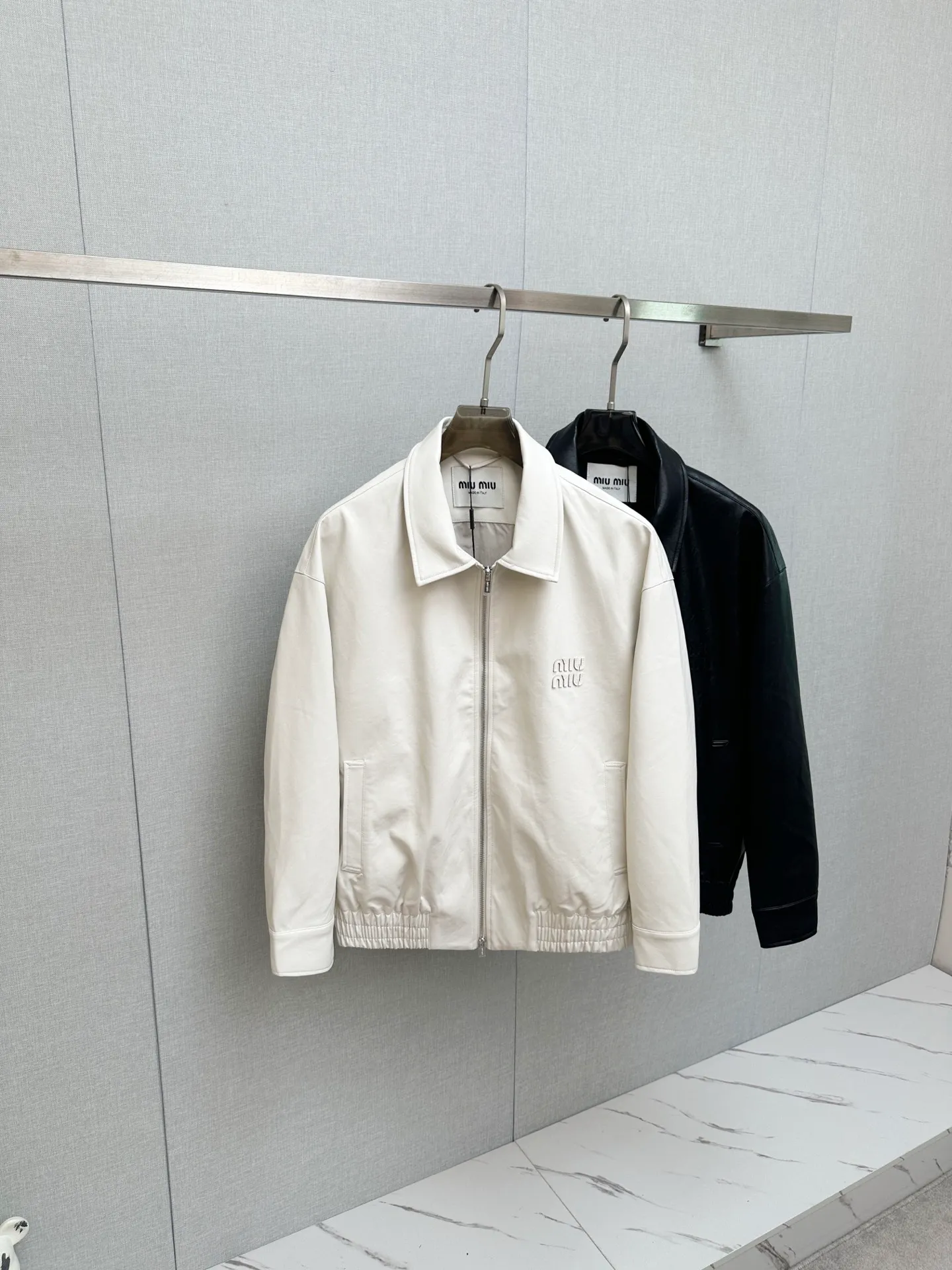 🆕！🔥🔥Miu miu✌️ 🔥🔥 Same Style🇲🇴ZG .Pu Quality. 。 。 ， ， 。 ， 、 。 ： ， ， 。MIUMIU ， ， 。Hot Sale ！SIZE：S-2XL