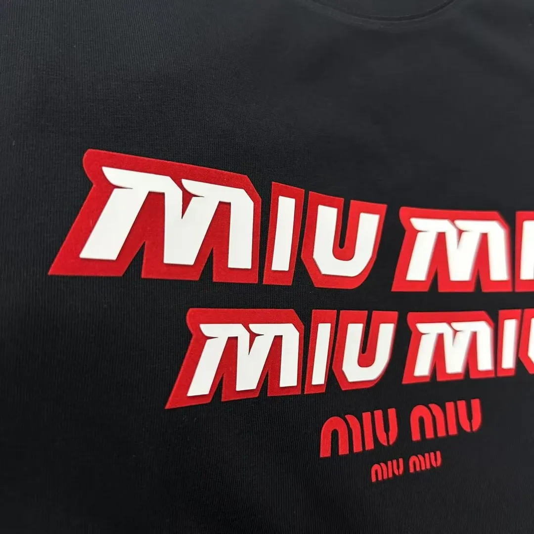 Miu Miu*2025 New Arrival Classic + T Same Style ：Black White Size： S （90-130 ） M （120-150 ） L （140-165 ） XL （160-180 ） XXL （180-210 ）