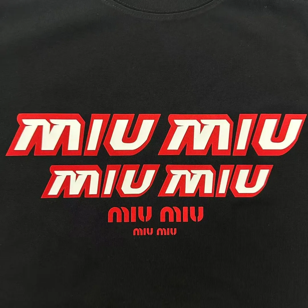 Miu Miu*2025 New Arrival Classic + T Same Style ：Black White Size： S （90-130 ） M （120-150 ） L （140-165 ） XL （160-180 ） XXL （180-210 ）