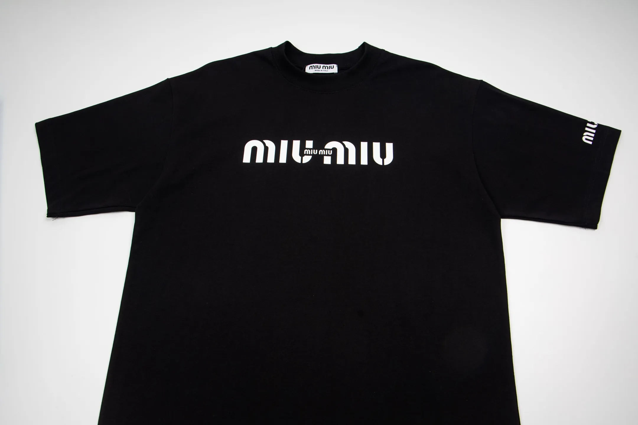 MIU MIU 26SS T 260g ， 。 、 ， 。 ： Cream White Size：XS-L