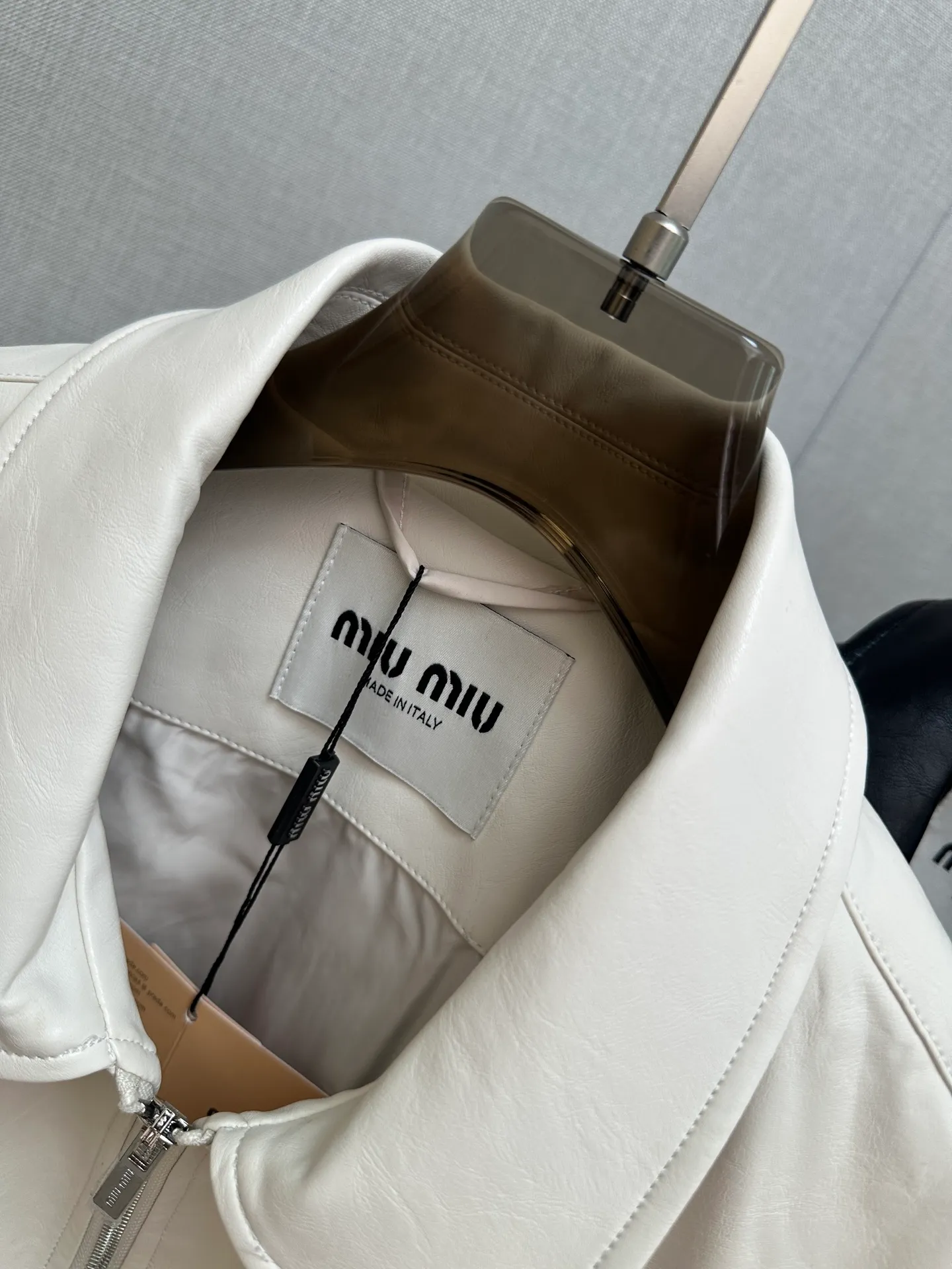 🆕！🔥🔥Miu miu✌️ 🔥🔥 Same Style🇲🇴ZG .Pu Quality. 。 。 ， ， 。 ， 、 。 ： ， ， 。MIUMIU ， ， 。Hot Sale ！SIZE：S-2XL