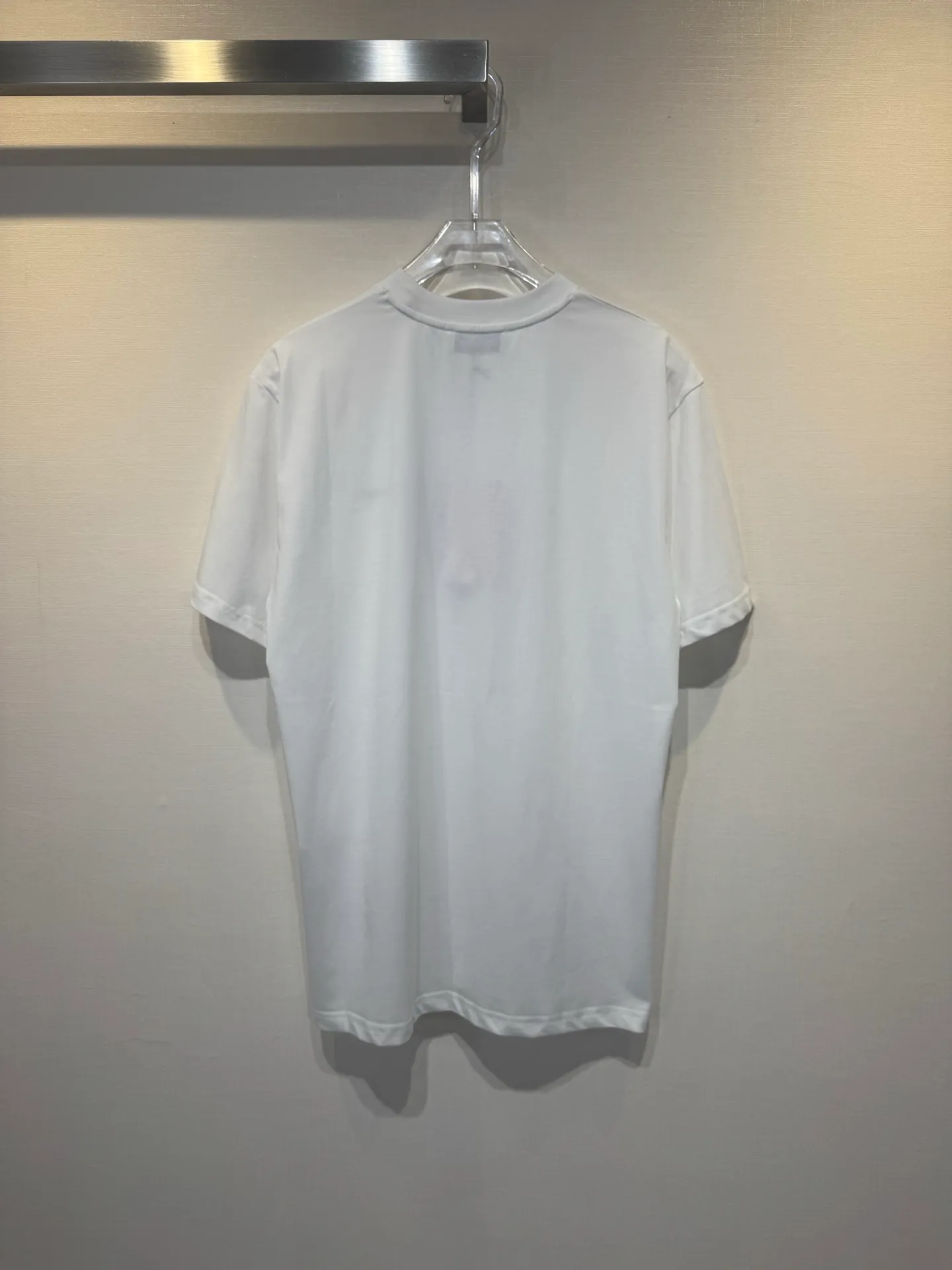 Miumiu logo 160g Breathable Series miumiu logo ：Black White Size：XS S M L In Stock：P80