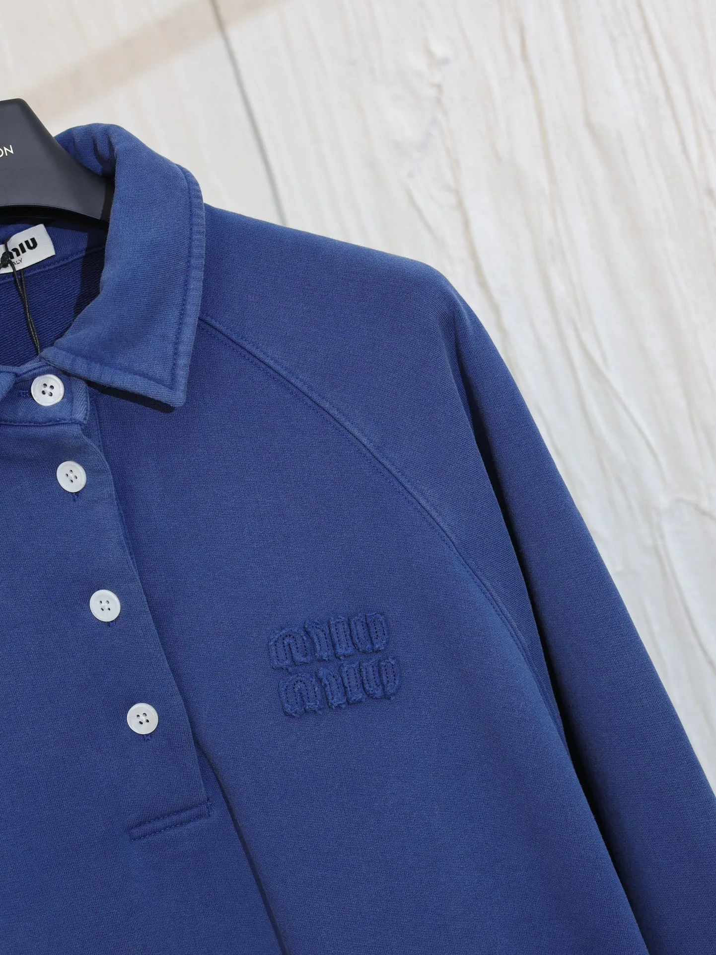 Miumiu/ 24New Arrival logo Retro ， MIU ， Versatile ， ， ， Polo ， Retro， ， Size：S/M/L