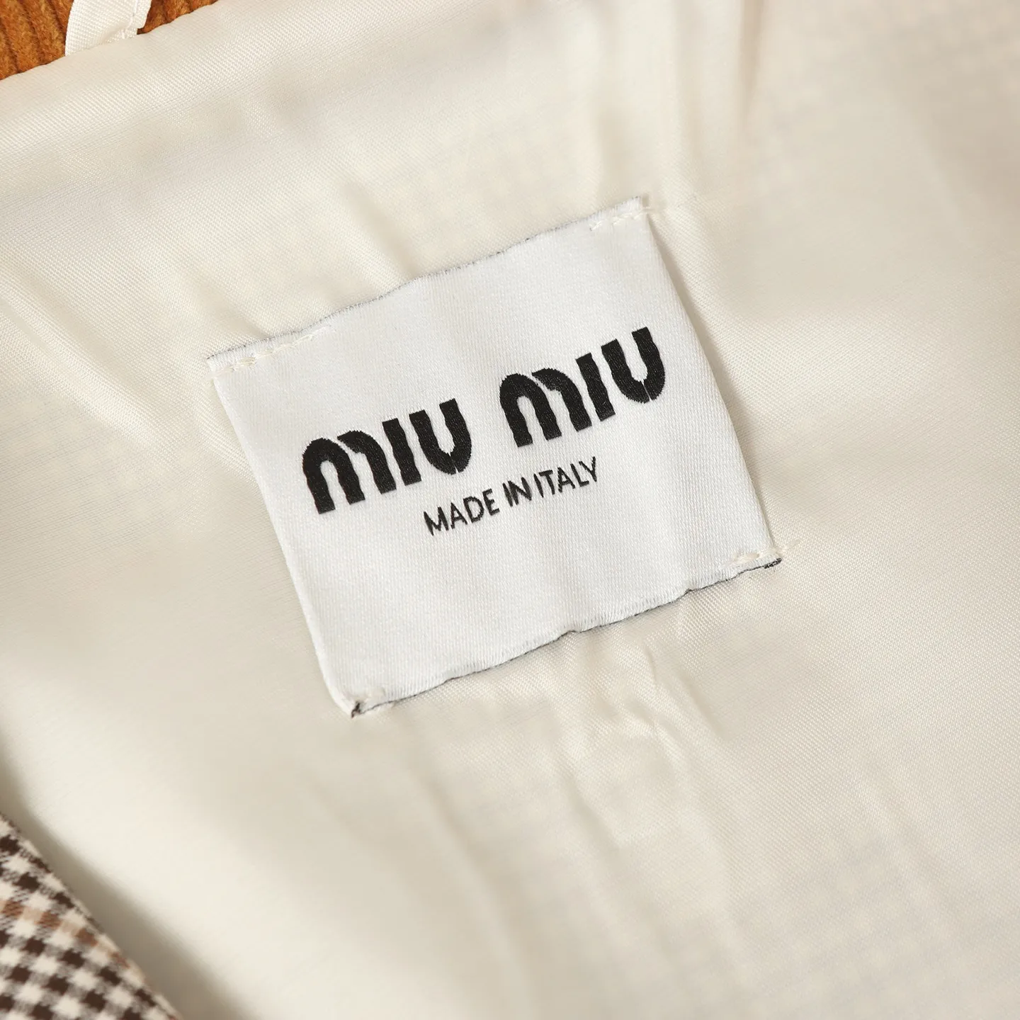 MIUMIU/ ： ， miu 。 ， Retro 。 ， ， Same Style ， ， ， ， Same Style！ Size：38/40/42/44
