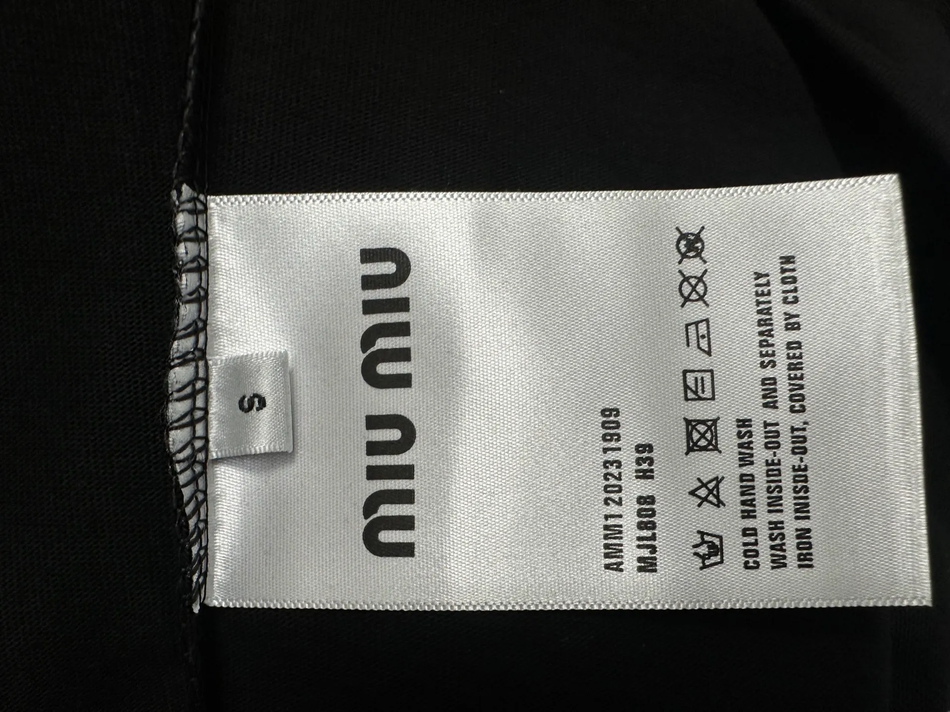 【Miu Miu】 25ss New Arrival T 260g ， 。 、 ， 。 Size：XS-L