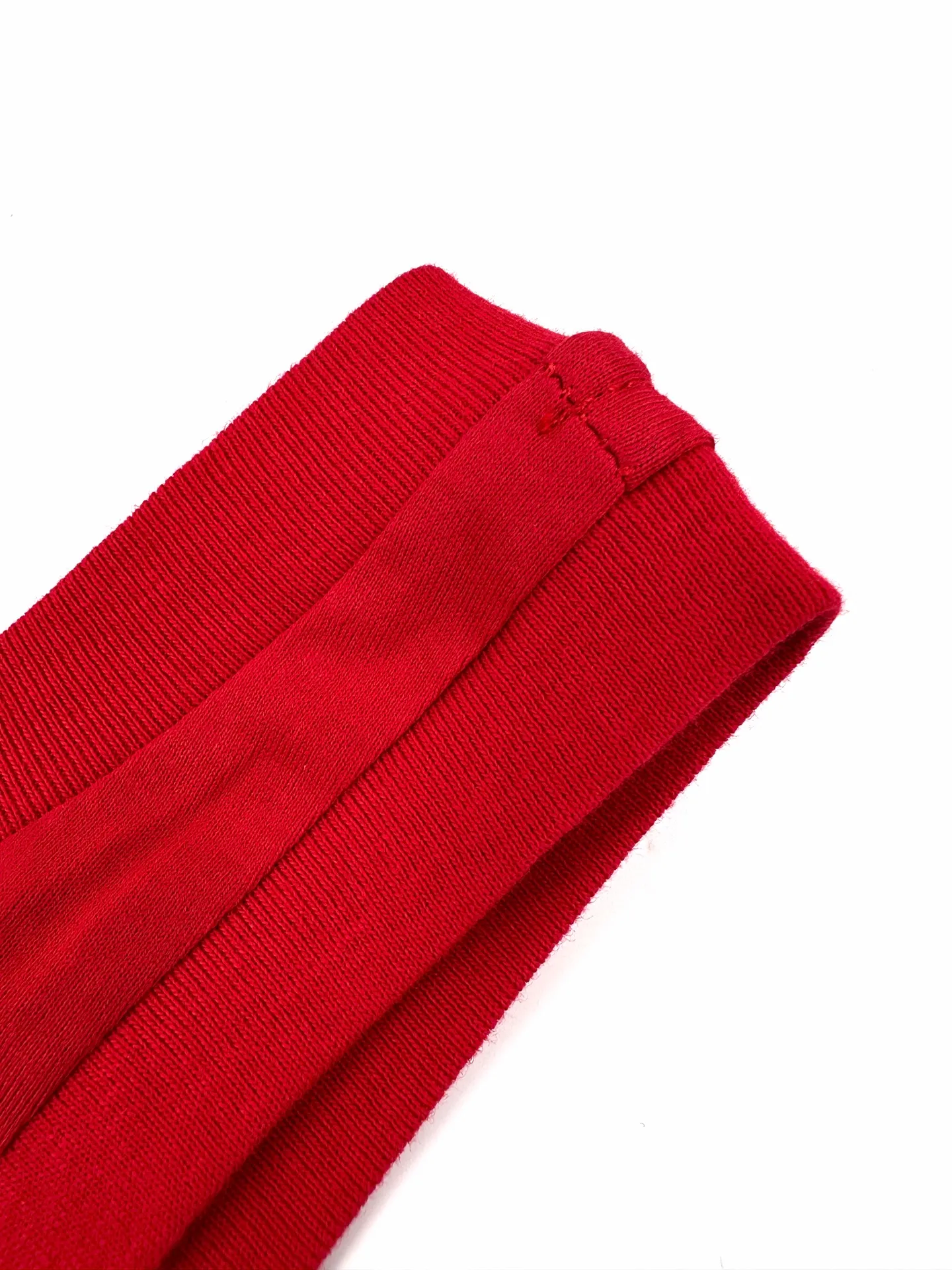 Miu Mi ， ， 。 Retro ， ， ， 。 Miu Miu ， 。U ， ， 。U ， ， ； ， Retro 。 ， ， 。 1. “Miu Miu ” 、 。 2. ， ， 、 、 ， 。 ： 1:1 MM 1:1 MM ： Size： S M L ： FF 843
