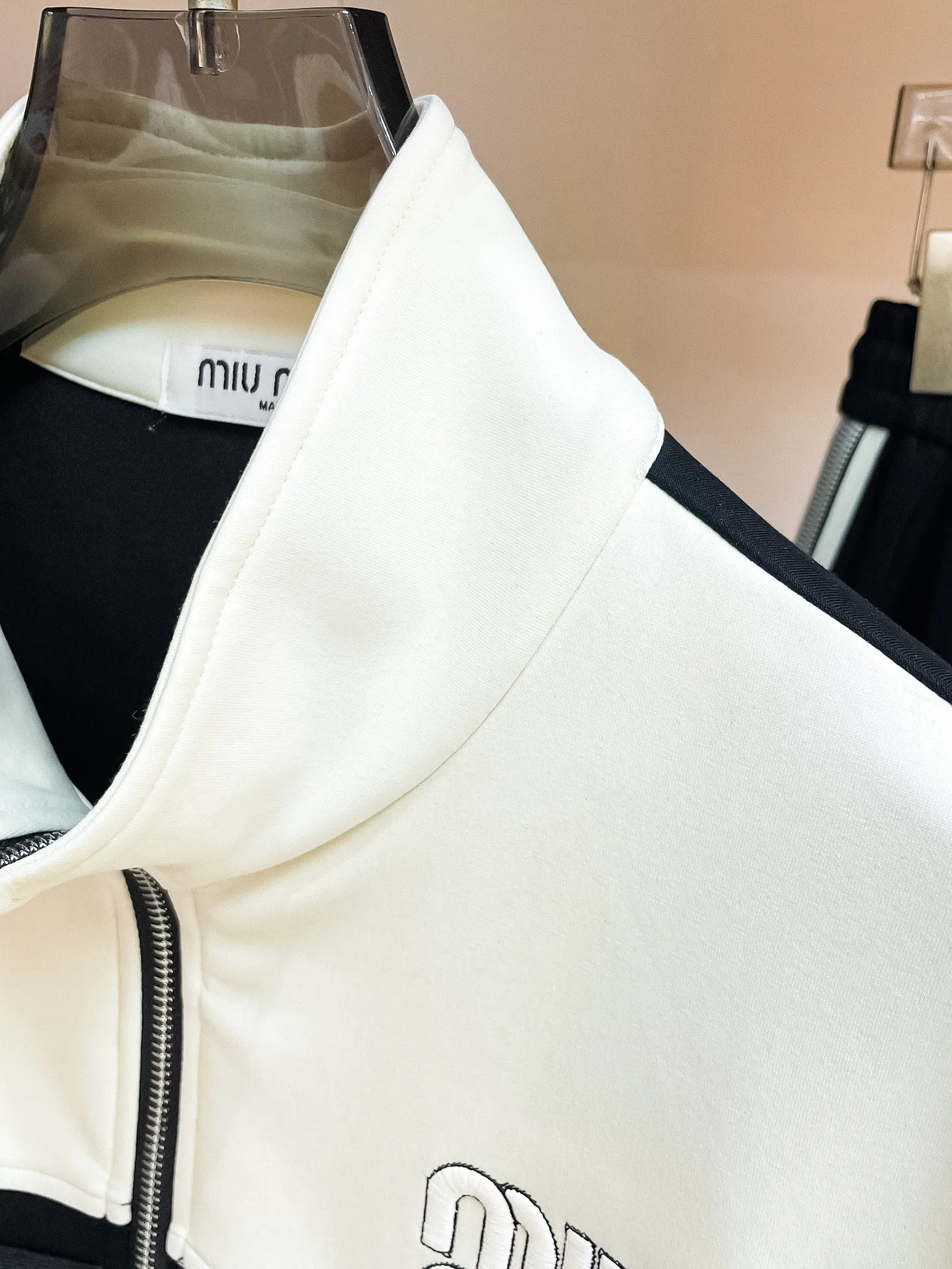 miumiu 2026New Arrival Same Style ，Breathable ！ ！ ， ！ Premium ！ Wear-Resistant， Sizes M-3XL
