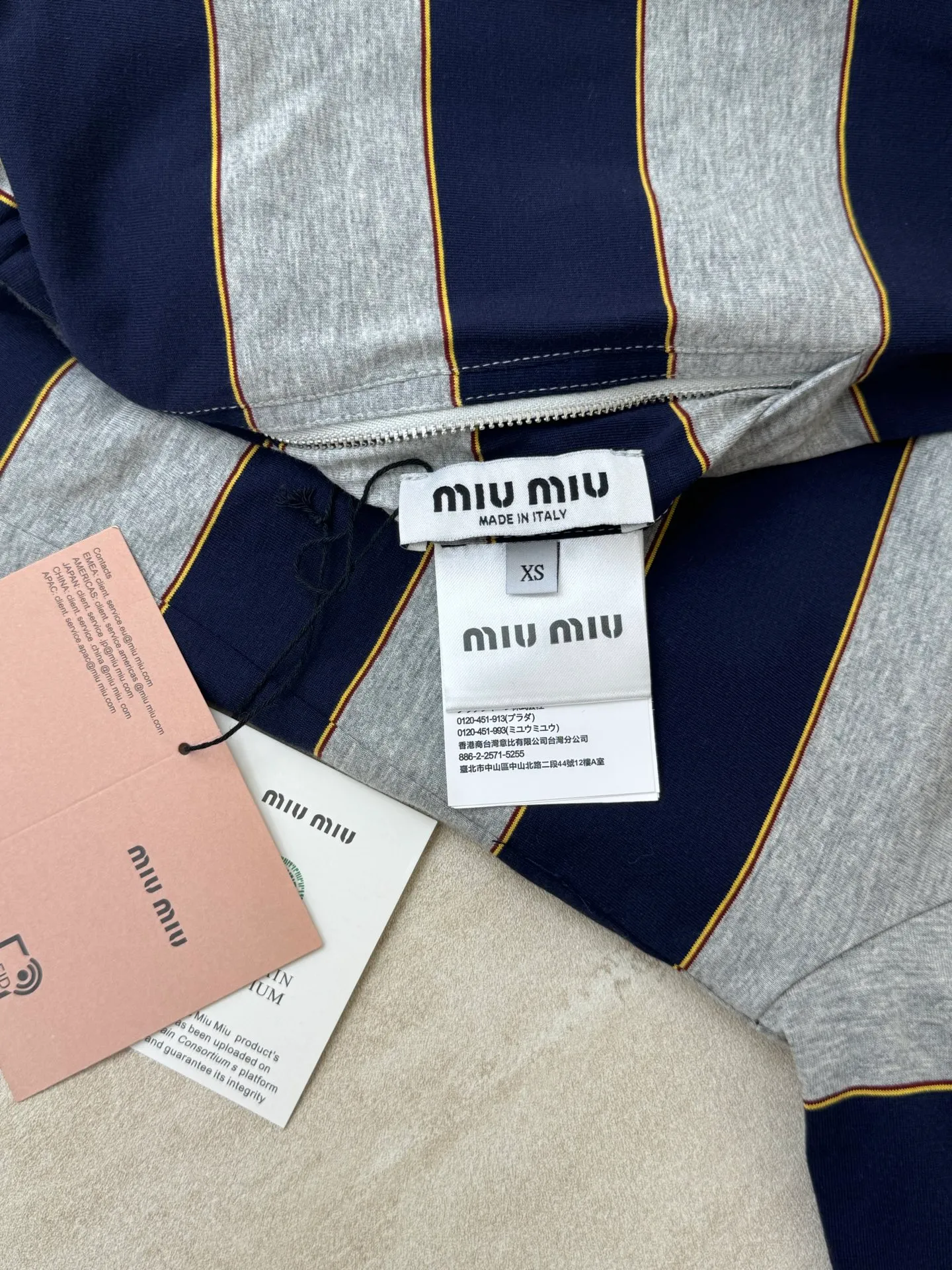 Miu Miu Navy Blue size xs s m l 💰p395
