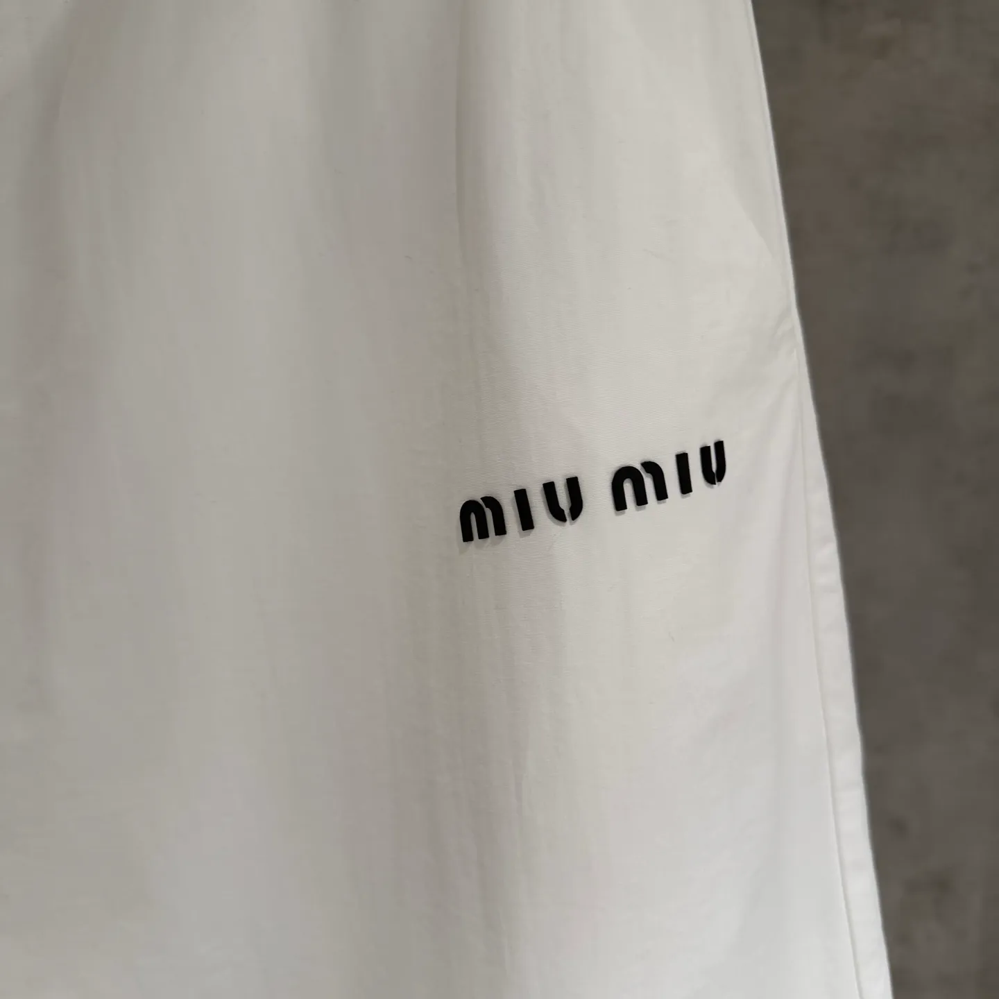【 Quality】Miumiu New Arrival Black White 3 Size：S-XL