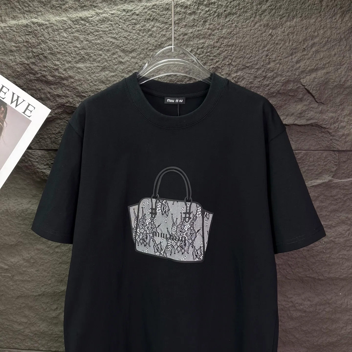 MIU MIU 2026New Arrival T 🔥 🔥 🔥 Same Style Quality😘😘 300 Versatile T 👍 ：Black、Pink、White Size：S-XL