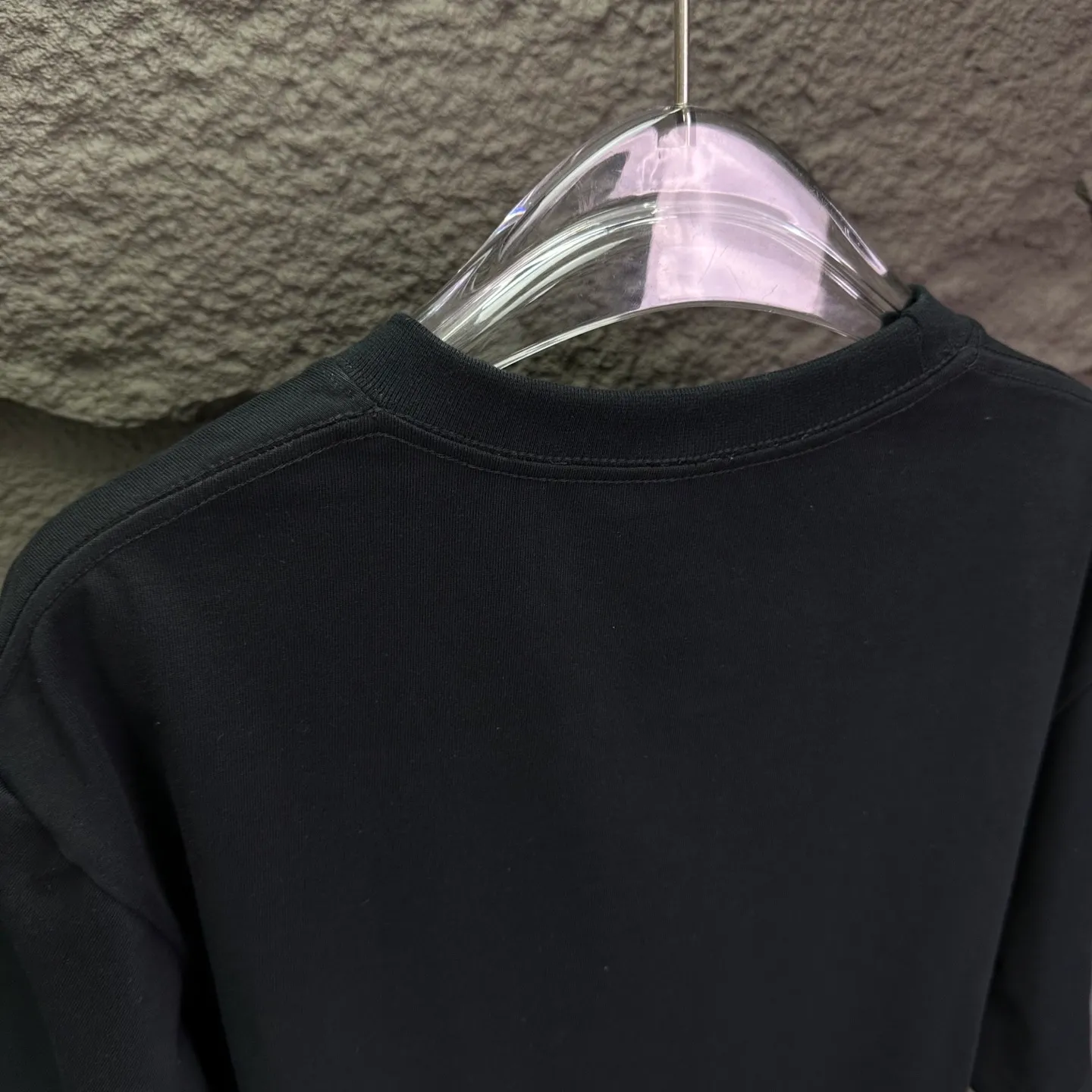 MIU MIU 2026New Arrival T 🔥 🔥 🔥 Same Style Quality😘😘 300 Versatile T 👍 ：Black、Pink、White Size：S-XL
