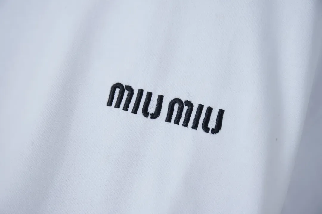 miu miu 24FW Classiclogo T 24FW 。 ！ OS ， ， ， Versatile ！ 。 Same Style S M L XL