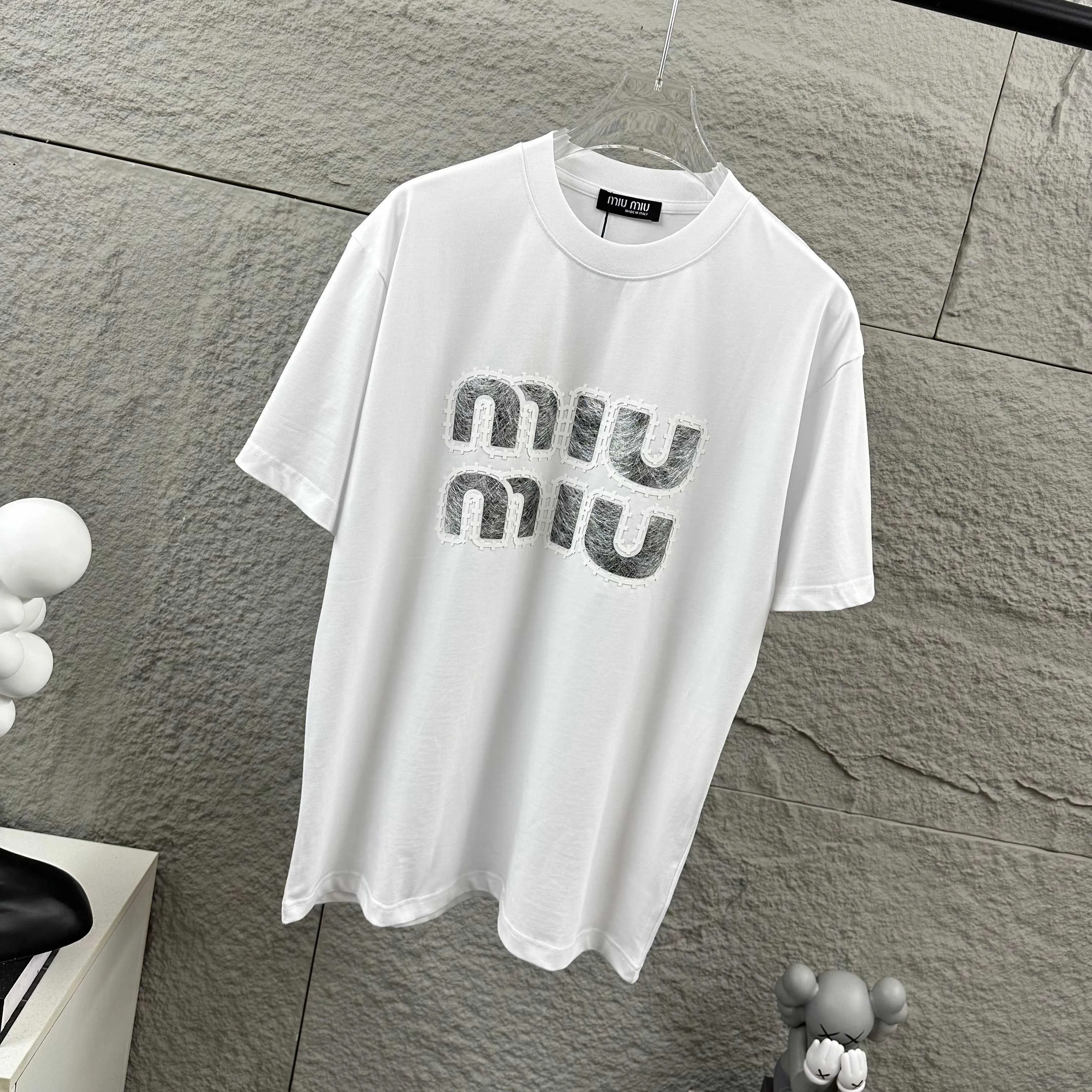 miu miu* 2026 Classic T Same Style ：Black White Red Size： S （90-130 ） M （120-150 ） L （140-165 ） XL （160-180 ） XXL （180-210 ）