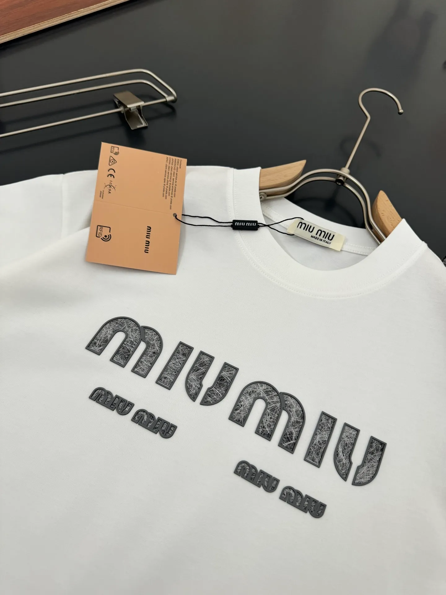 miumiu* *320g t Breathable logo New Arrival t ， ， Versatile ：Black White Red Sizes：S M L XL XXL