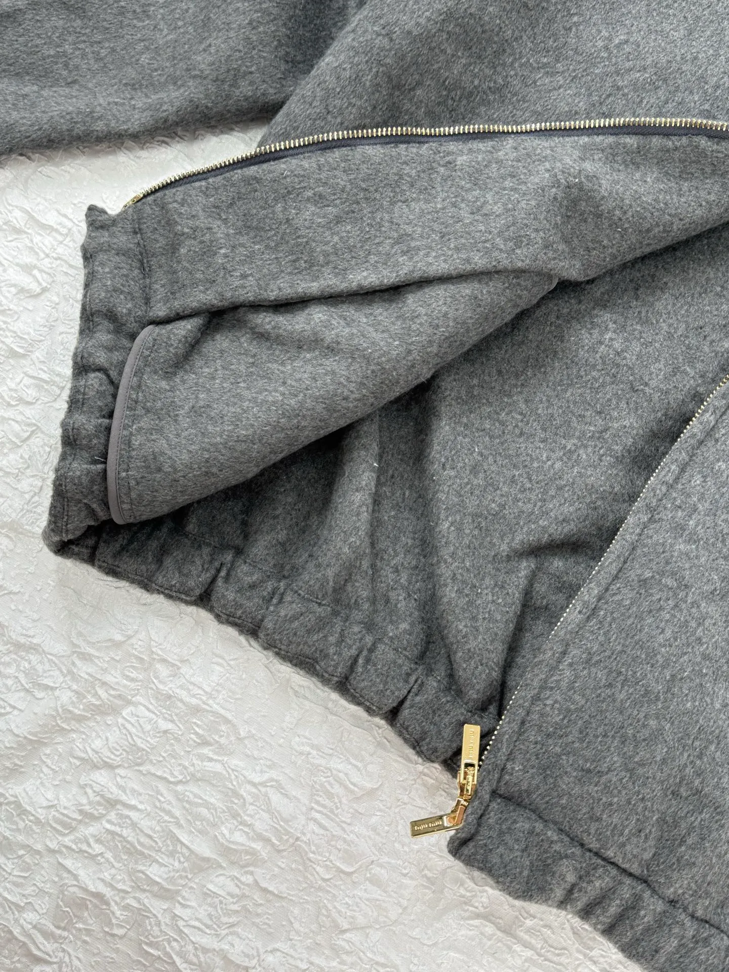 Miu Mi*/ Gray Size：36/38/40