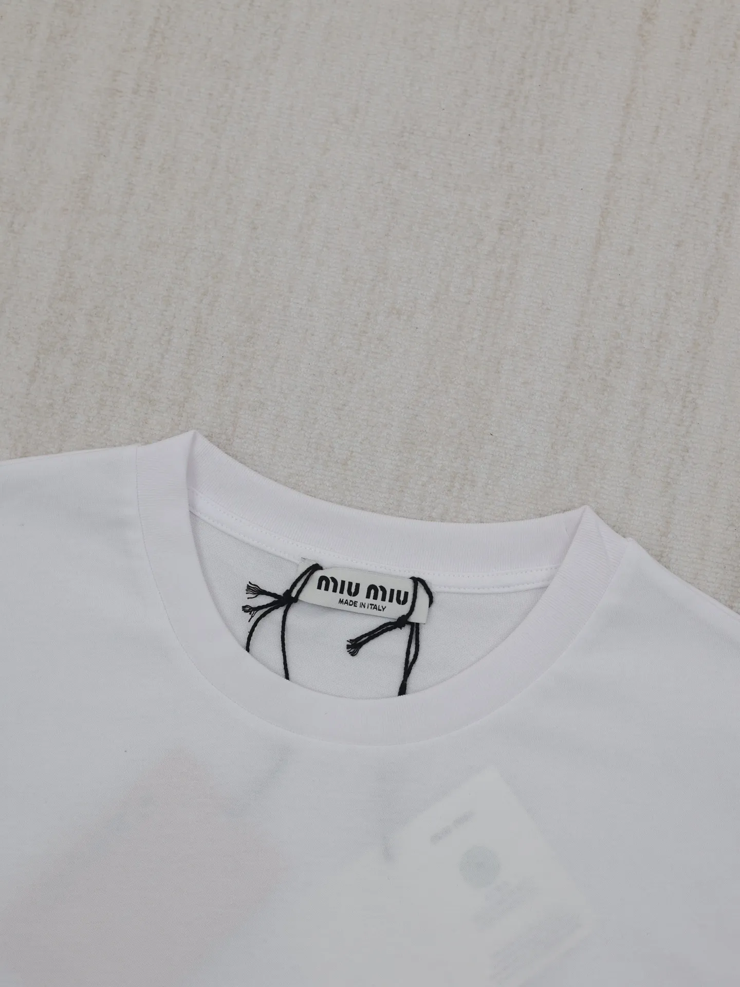 Miumiu*/ 25SS T 40 200 ，1*1 ， ， ， 1：1 Size：S/M/L/XL