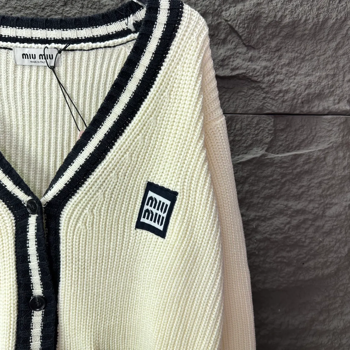 MIU MIU 2025New Arrival 🔥 🔥 🔥 32 ， ， 、 、 Versatile 👍 ：Beige Sizes：S、M、L