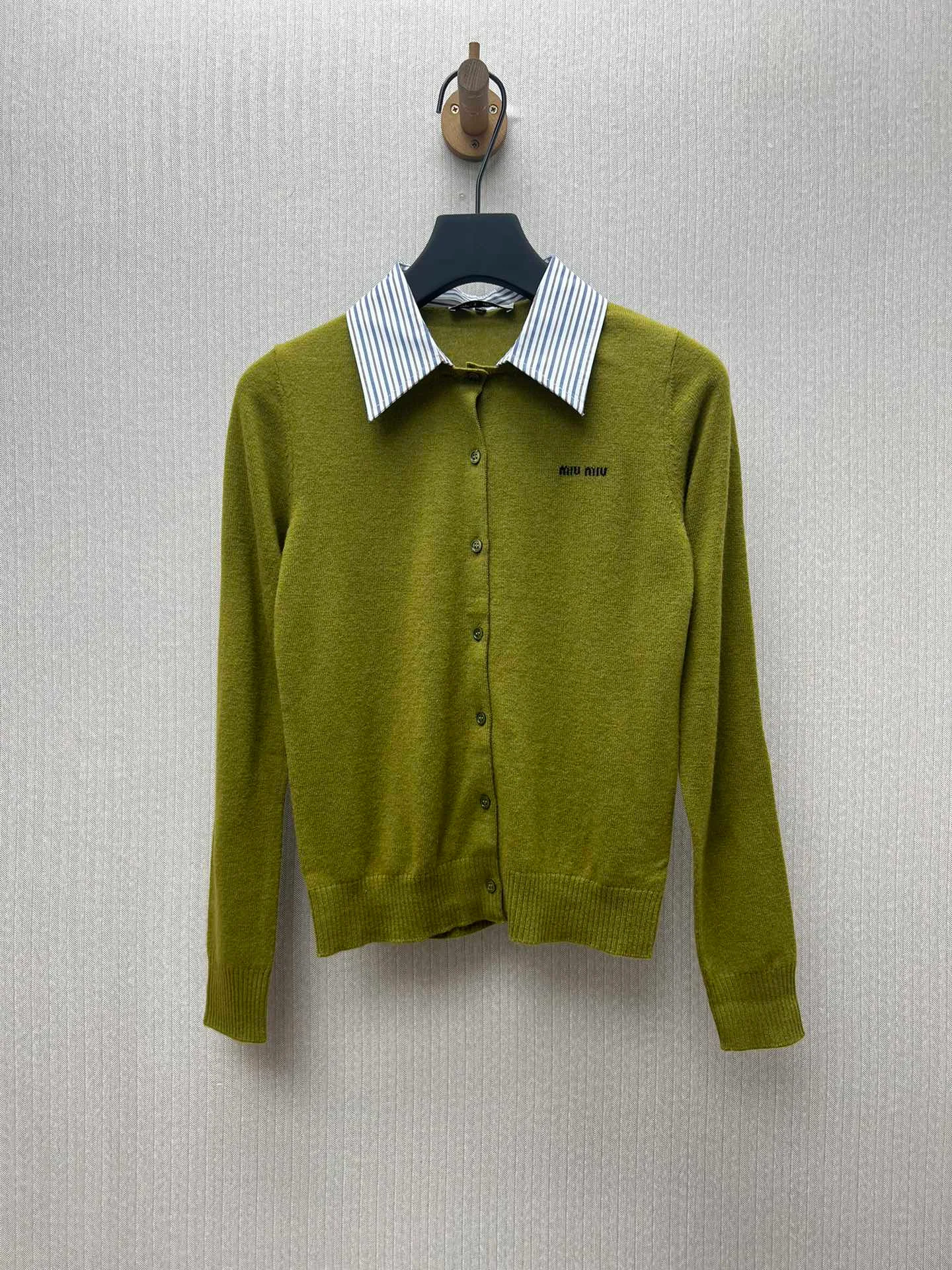 MIUMIU 25ss New Arrival ， Classic ， 。 ， Miu Miu 。 Sizes：S.M.L.