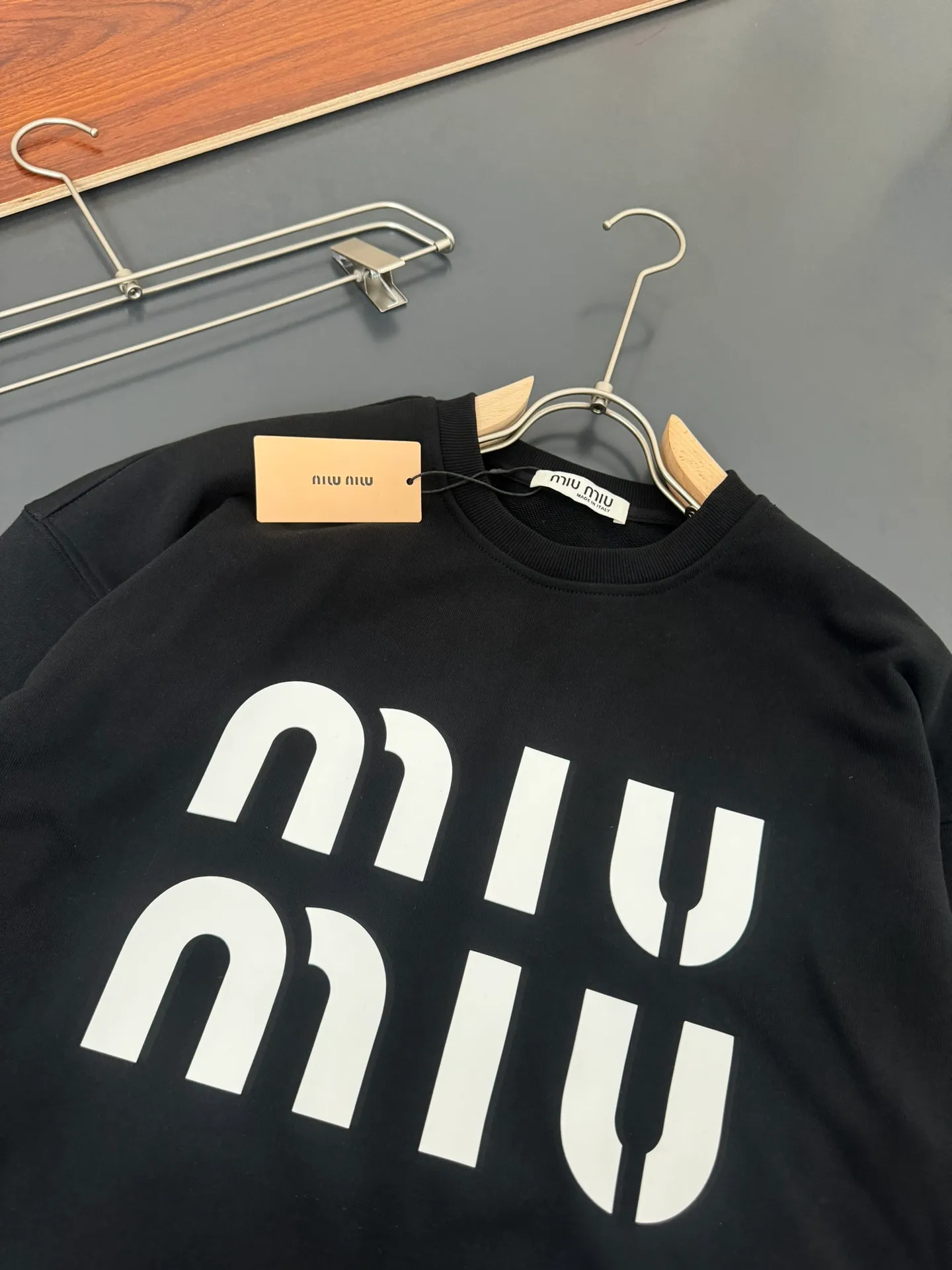 Miu Miu* New Arrival ， logo ，400 ！ ， ， ， Versatile Sizes S M L XL XXL