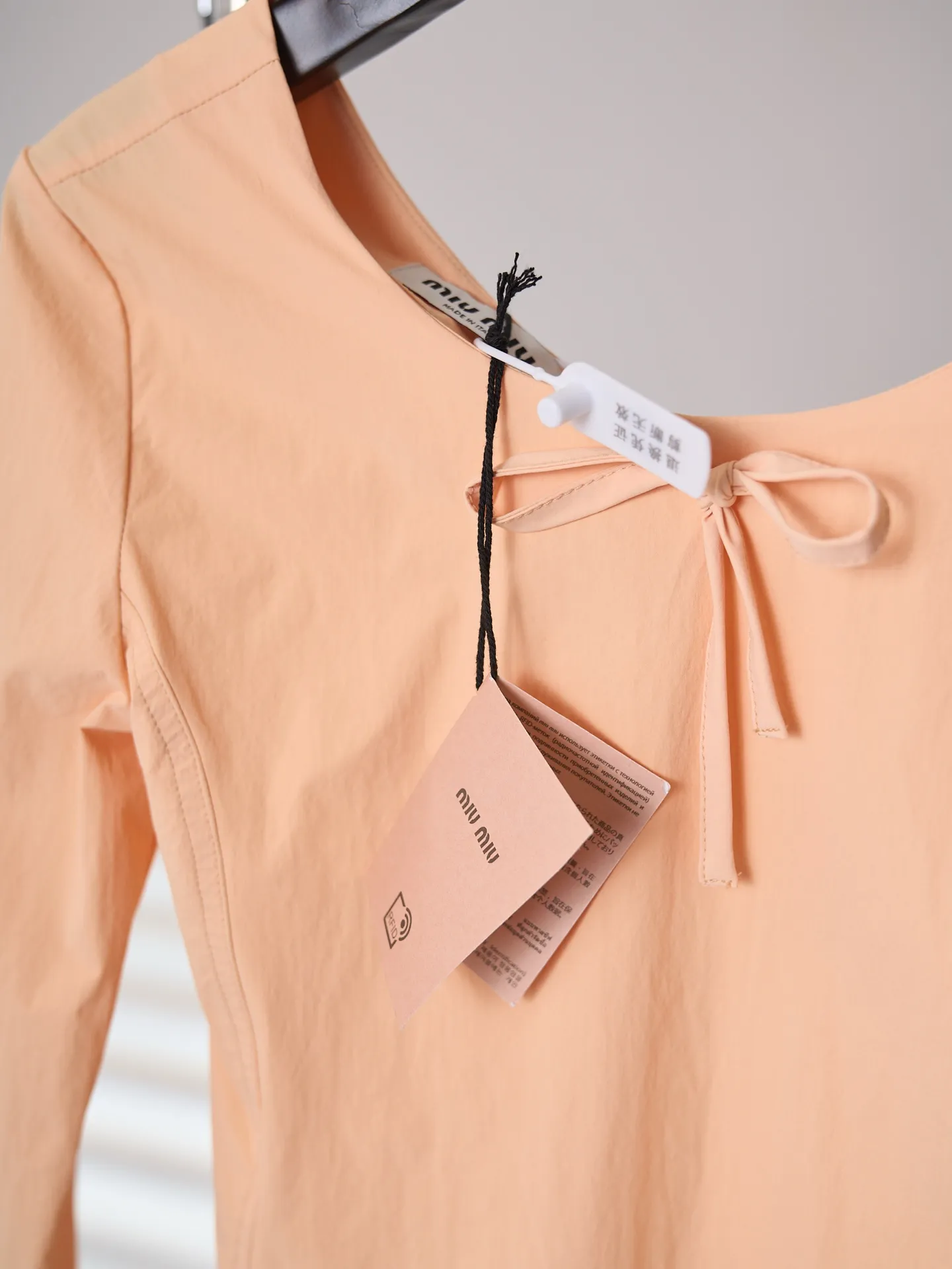 Miu Miu/ 【In Stock】 38 40 42 ， ， 。 ， ， 。 Miu Miu ， 。 ， 。 ， ， ， 。 ， ， 。 1. ， ， ＋ ， ， 。 2. ， ， ； ， ， ， 、
