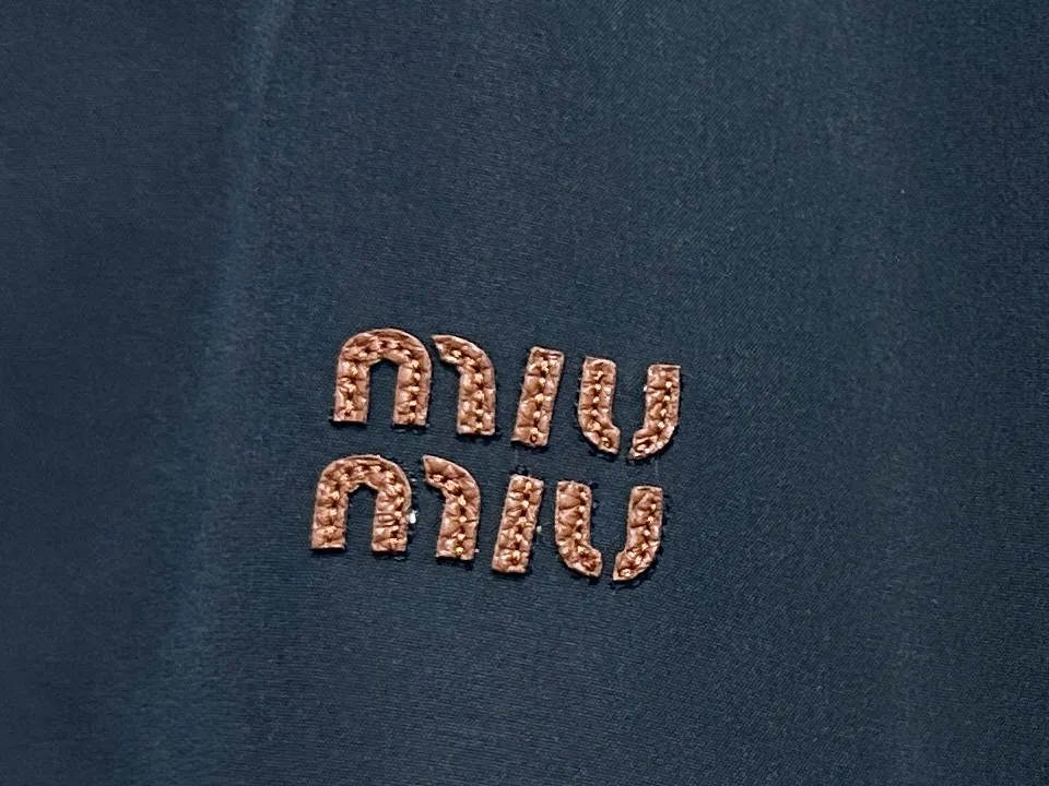 【MIU MIU】 ， ， 。 ， ，Wear-Resistant 。 Breathable ， 。 ， ， ， 、 。 。 。 ， ， 。 、 ， 。 ， ， Same Style ， ， ， ， Same Style！ Size：38 40 42 44