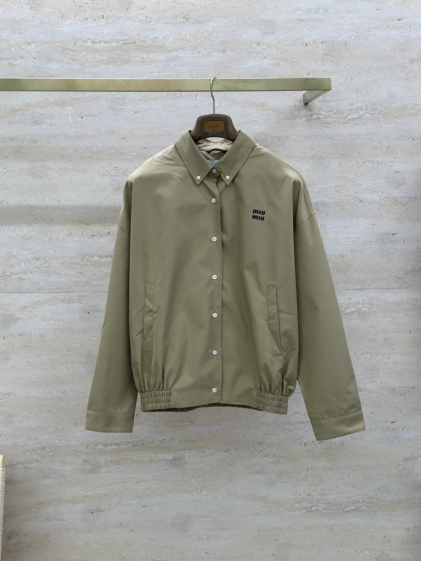 Miu Miu Khaki Miu Miu Classic 1： Miu Miu 2: 3: 4: Size：M-3XL